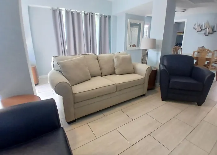 Egret - 1St Floor Freshly Updated Kit W&D 3 Miles To Beach