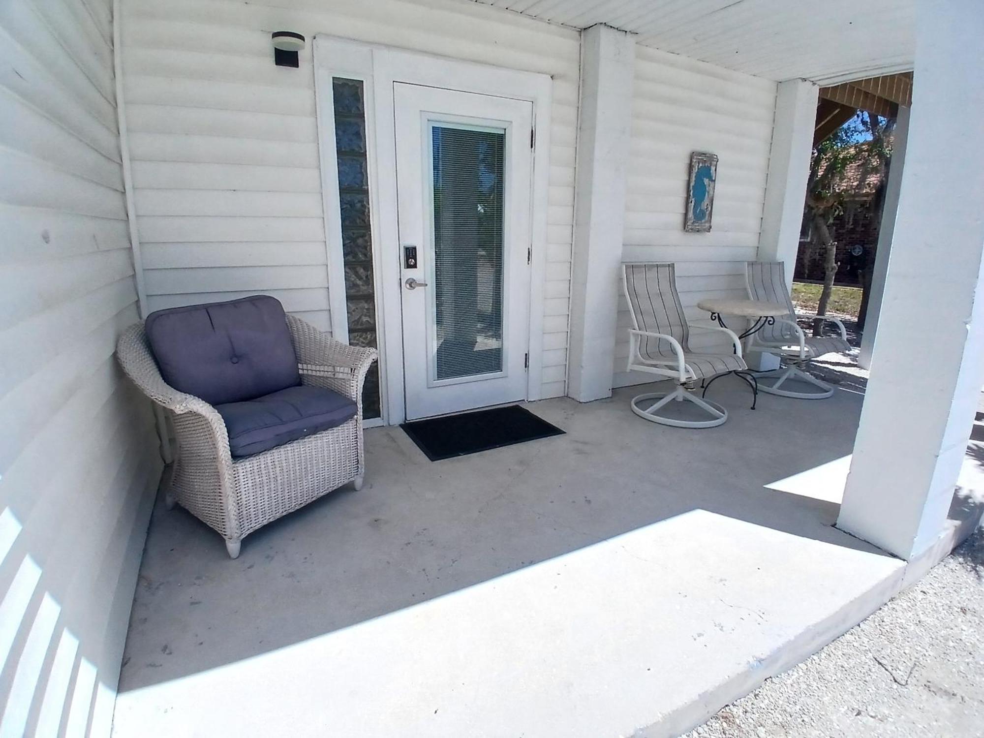 Egret - 1st Floor Freshly Updated Kit W&d 3 Miles To Bonita Springs